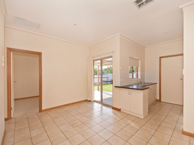 20A Orlando Avenue, HAMPSTEAD GARDENS — image 4