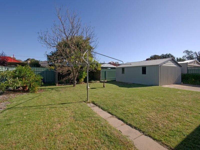 9 Nagle Crescent, NOVAR GARDENS — image 15