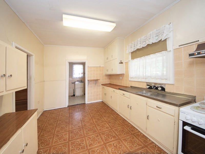 19 Patterson Road, ELIZABETH PARK — image 6