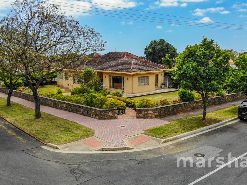 13 Hamilton Street, ERINDALE — image 2