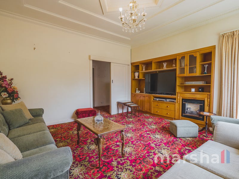 13 Hamilton Street, ERINDALE — image 10