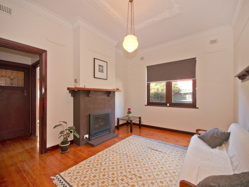 21 Naldera Street, GLANDORE — image 3