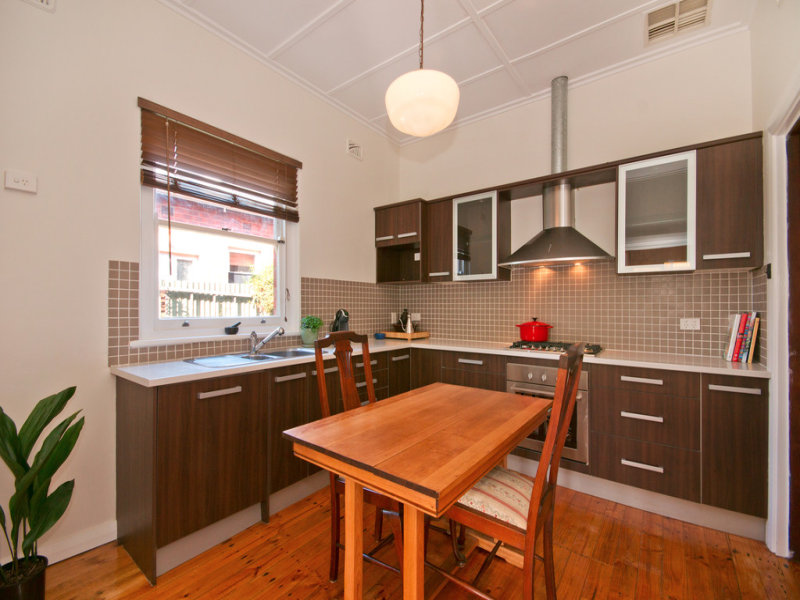 21 Naldera Street, GLANDORE — image 4