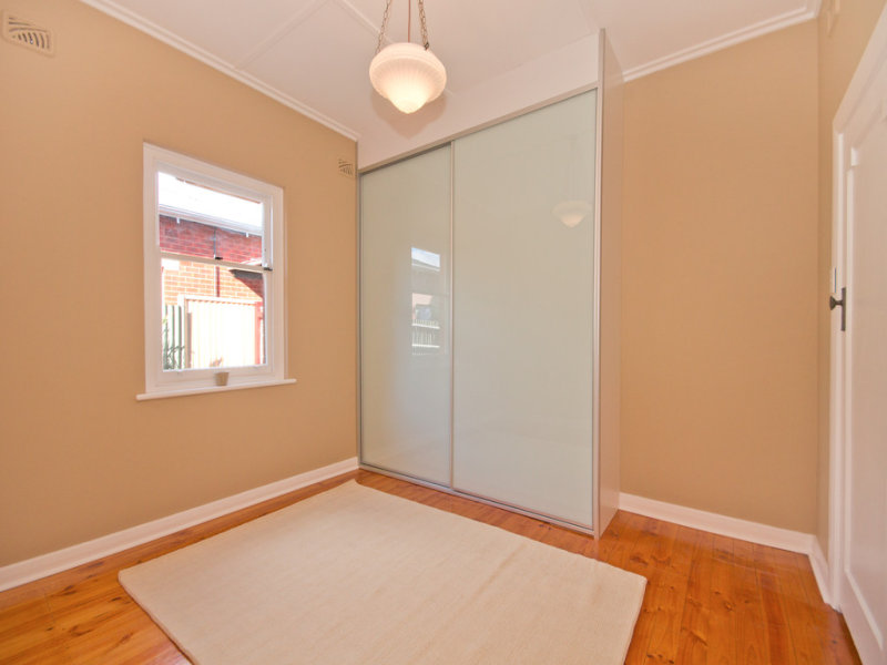 21 Naldera Street, GLANDORE — image 7