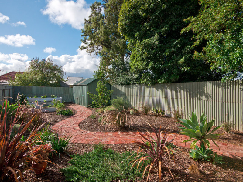 21 Naldera Street, GLANDORE — image 10