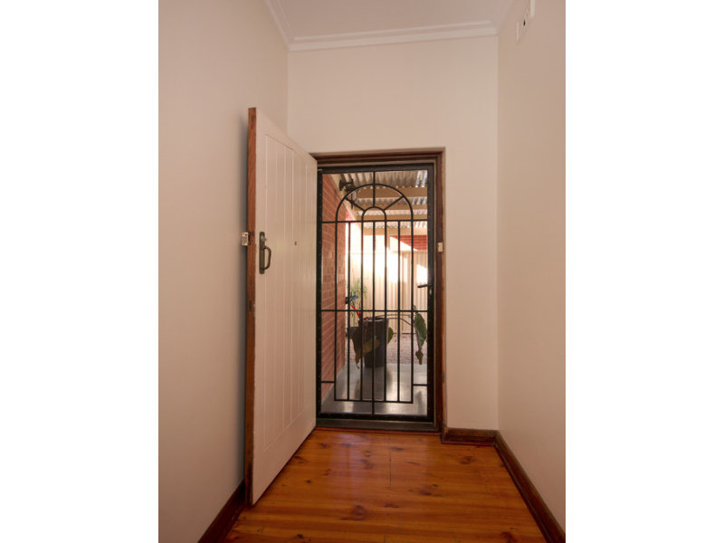21 Naldera Street, GLANDORE — image 11
