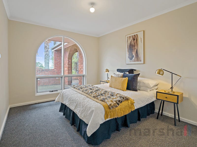38 Marian Crescent, HILLBANK — image 10