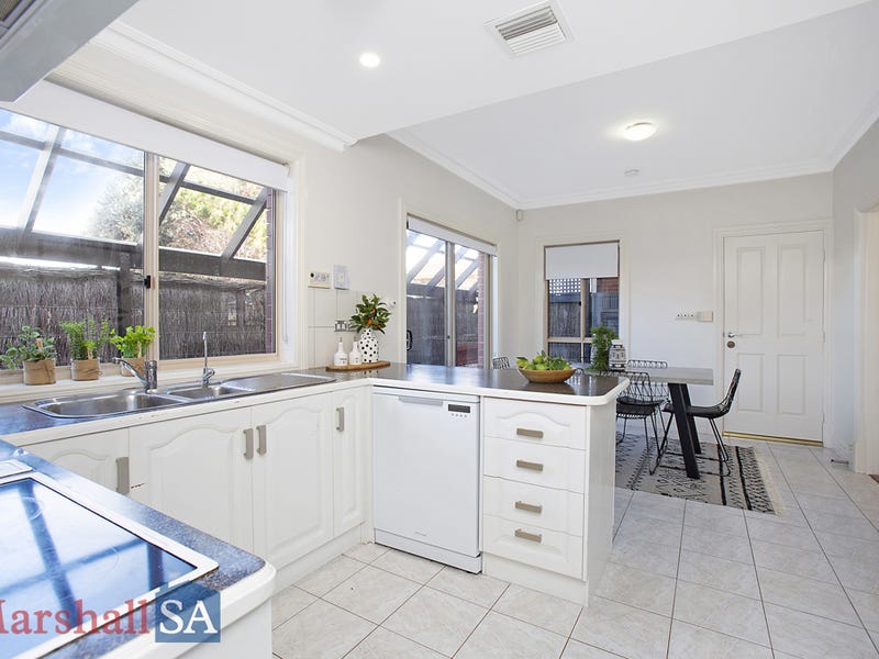71 Wattle Avenue, HOVE — image 12