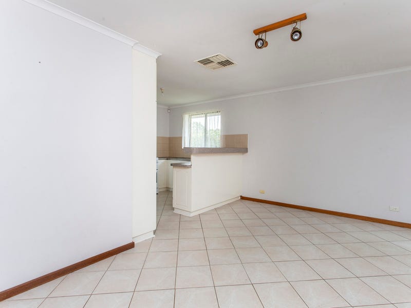 7 Raphael Crescent, MORPHETT VALE — image 6