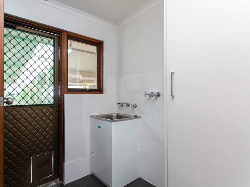 7 Raphael Crescent, MORPHETT VALE — image 12