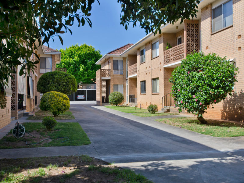 13/88 Hewitt Avenue, TOORAK GARDENS — image 1