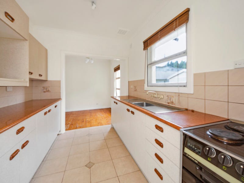 19 Malbaru Avenue, INGLE FARM — image 7