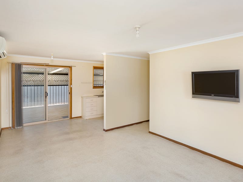 4/14 Crozier, MODBURY — image 6