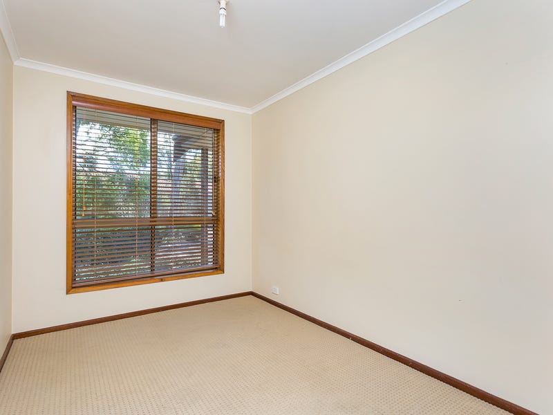 4/14 Crozier, MODBURY — image 9