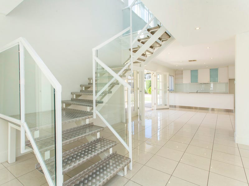 2 Oakdale Avenue, NEWTON — image 3