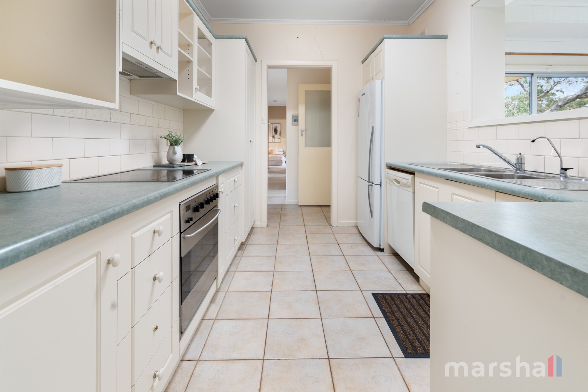 25 Diosma Drive, COROMANDEL VALLEY — image 16