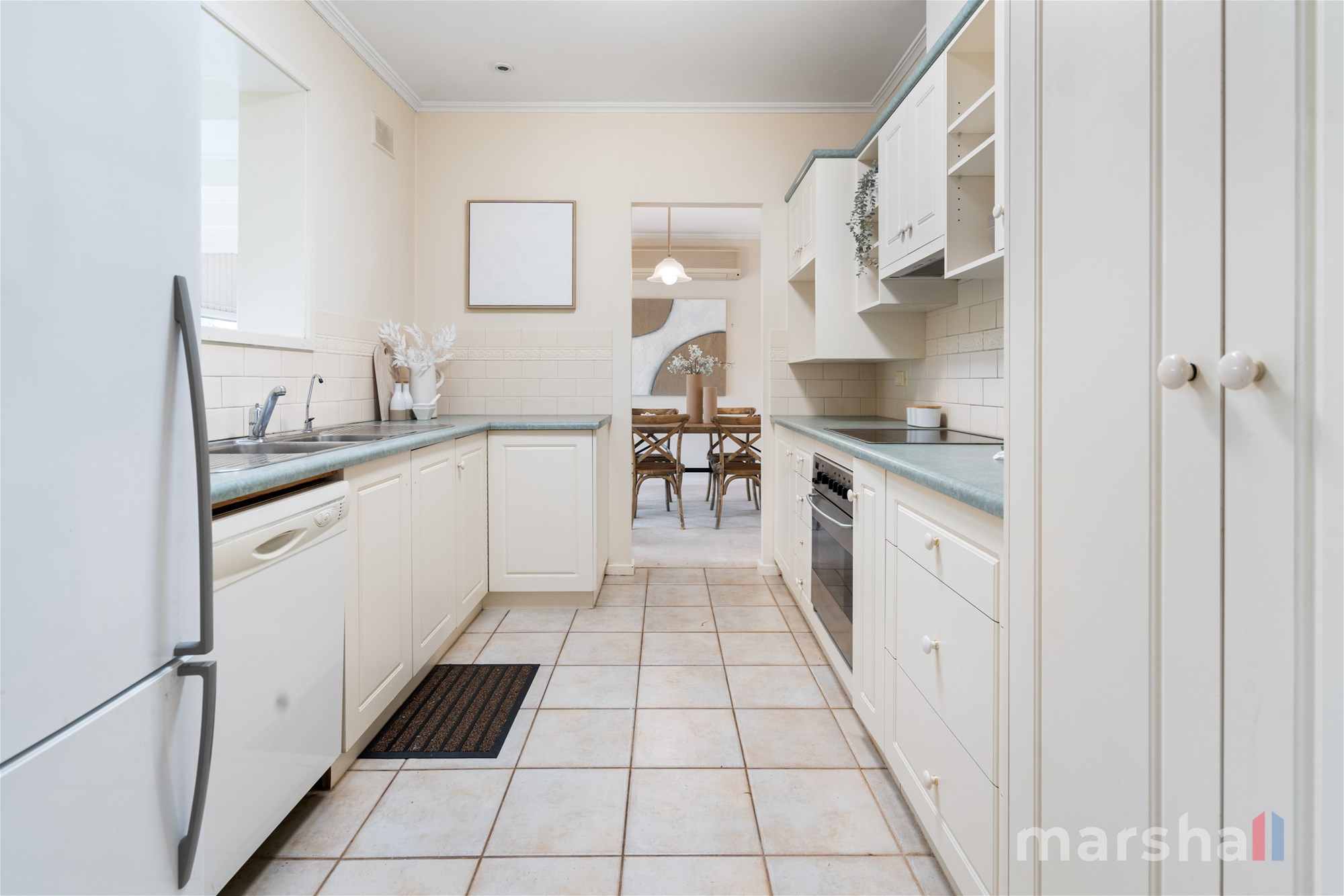 25 Diosma Drive, COROMANDEL VALLEY — image 18