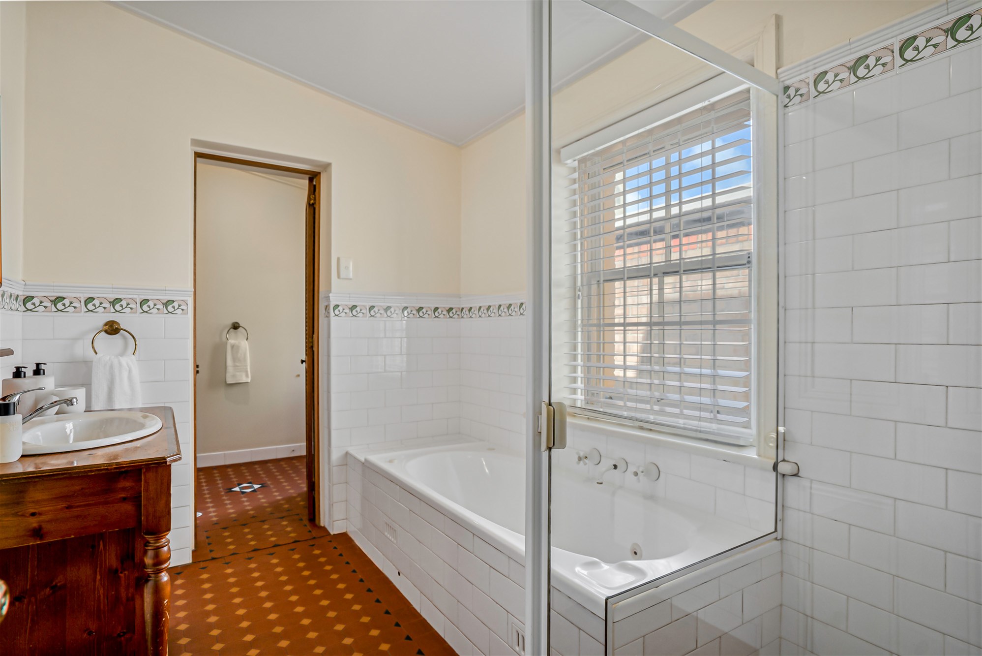 84  Mackinnon Parade, NORTH ADELAIDE — image 14