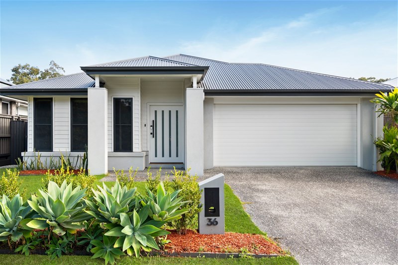 Available Now – Modern 5-Bedroom Family Home in Covella Estate