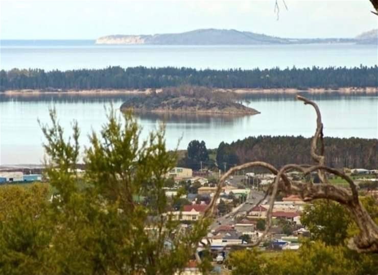 19 Jeannie Drive, Sorell For Sale by Farmbuy.com - image 5