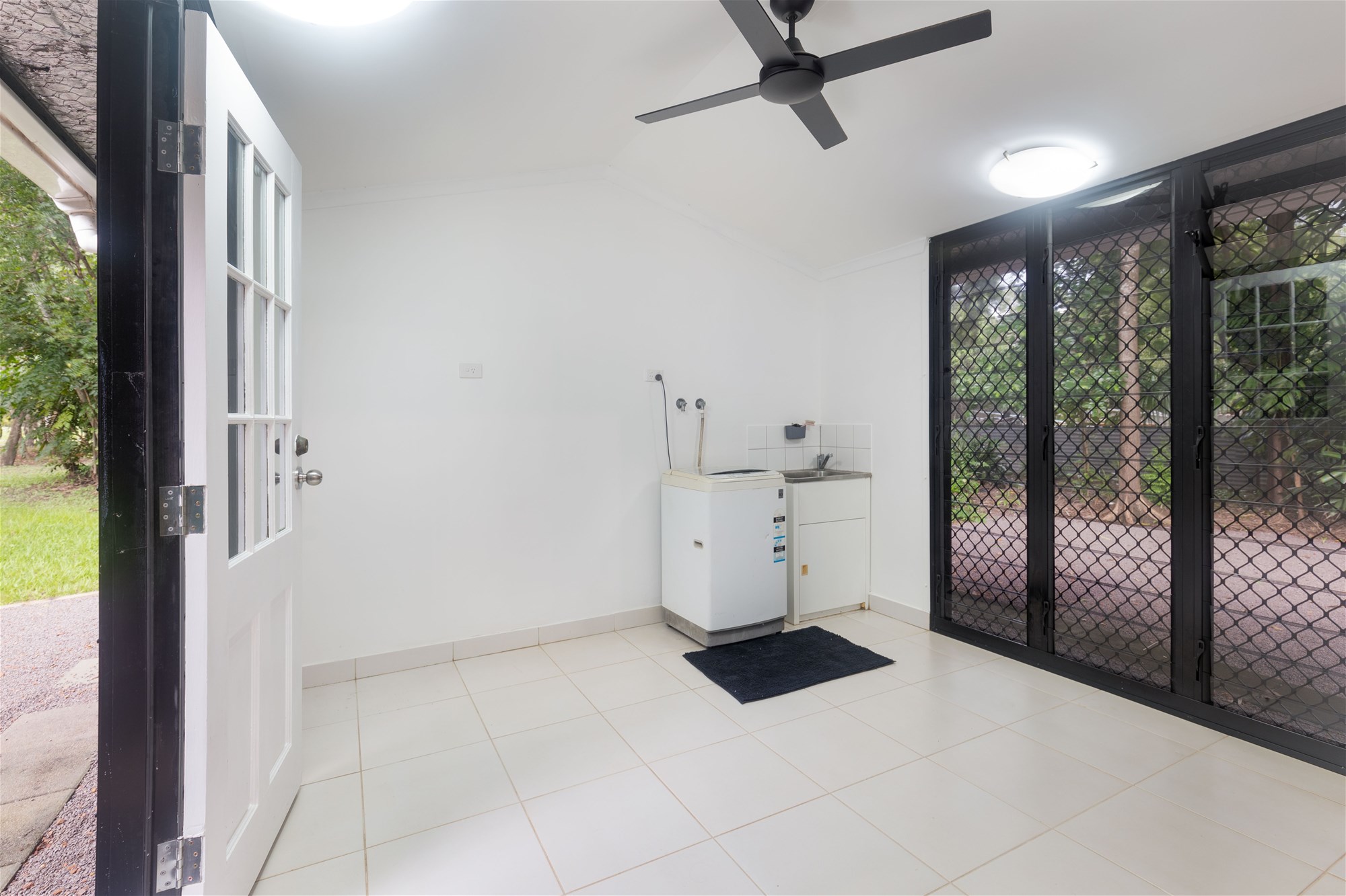 20 London Road, Virginia For Sale by Farmbuy.com - image 12