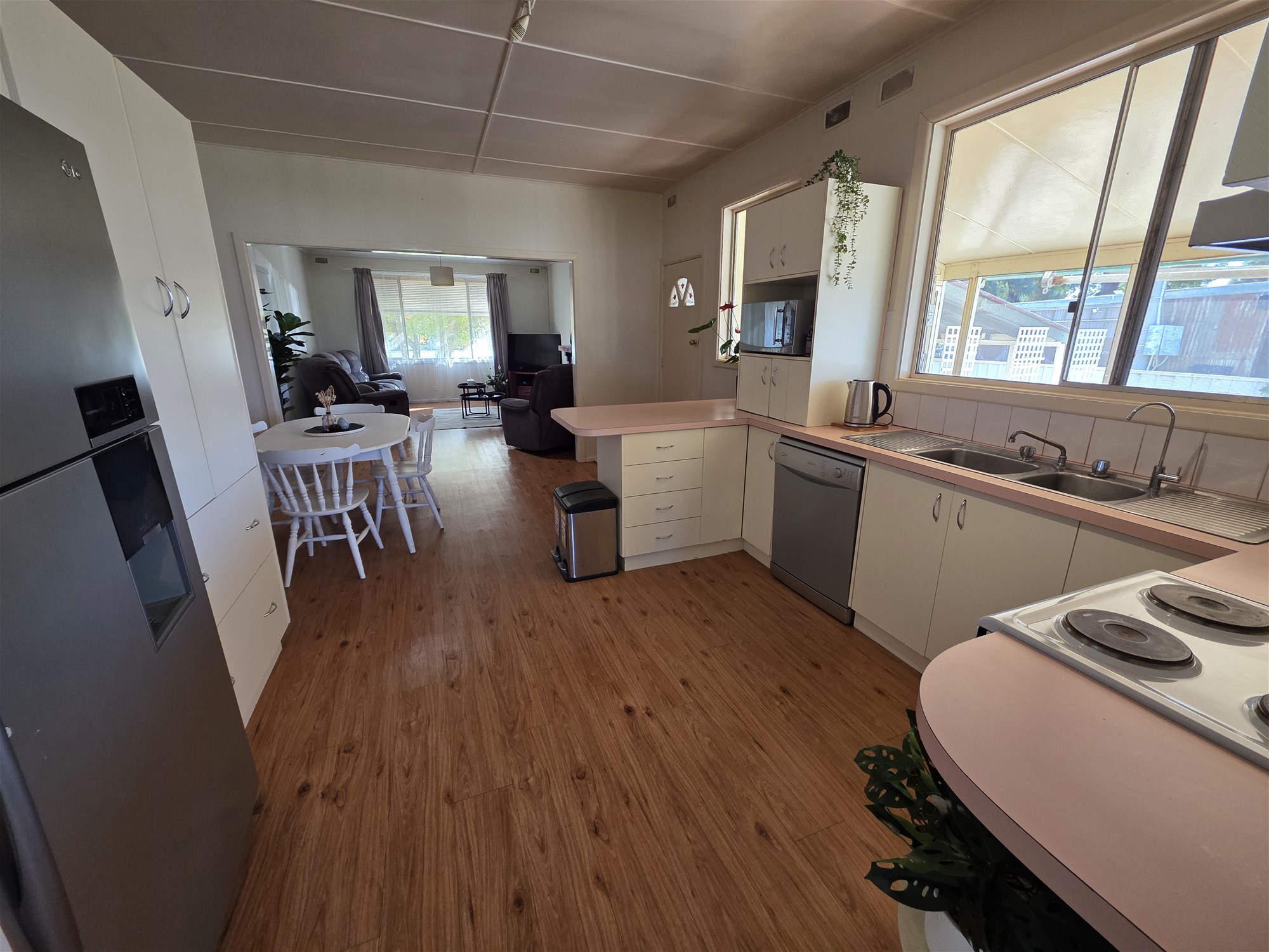 50 Dallas Street, Yanco For Sale by Farmbuy.com - image 3