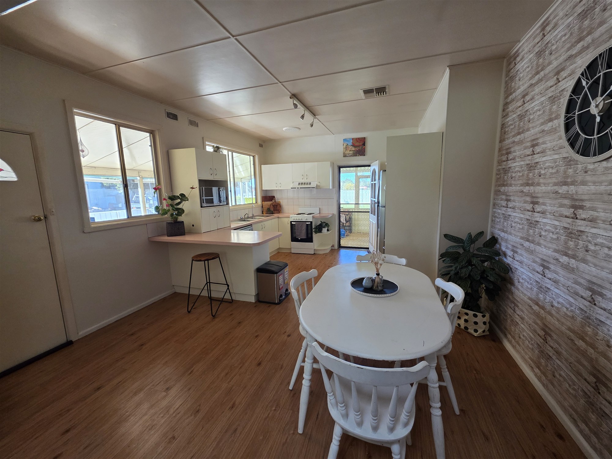 50 Dallas Street, Yanco For Sale by Farmbuy.com - image 4