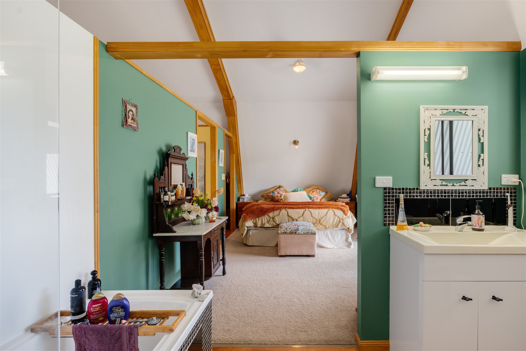 Tenterfield For Sale by Farmbuy.com - image 9