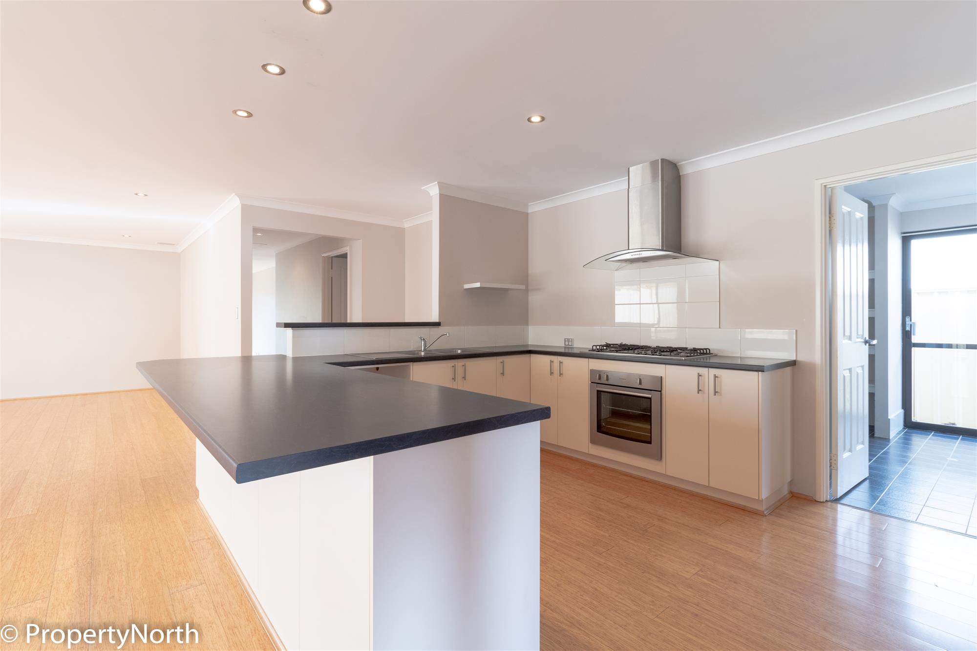 17 Loretta Fairway, Carramar Wa 6031