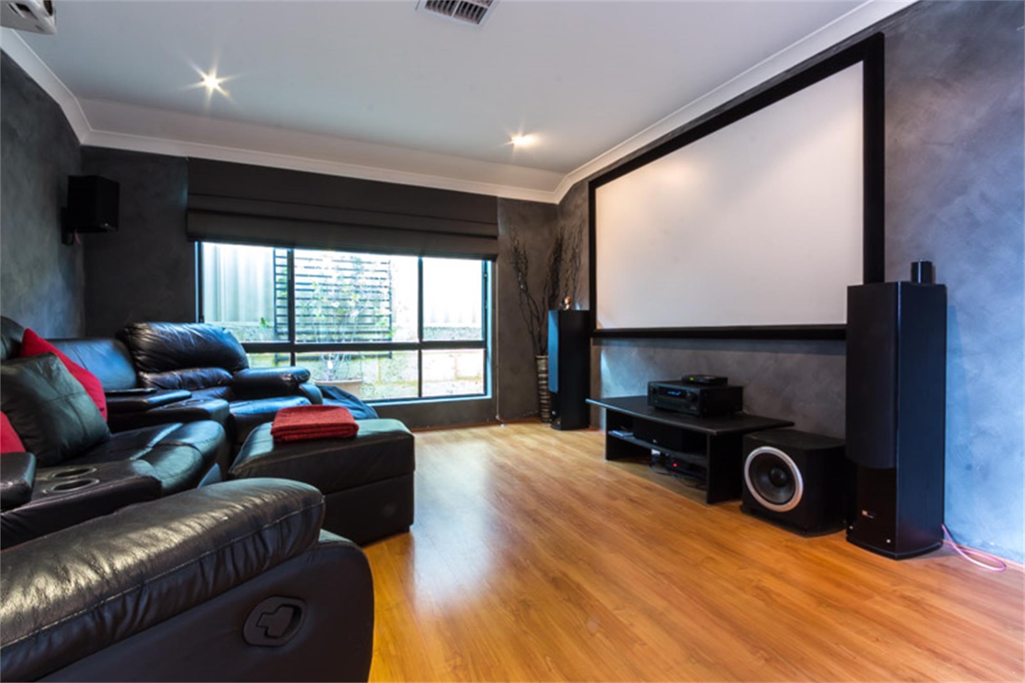 33 Feakle Bend, Ridgewood Wa 6030