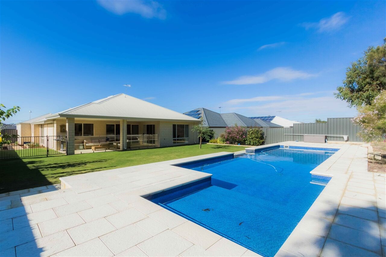 84 Wallangarra Road, Carramar Wa 6031
