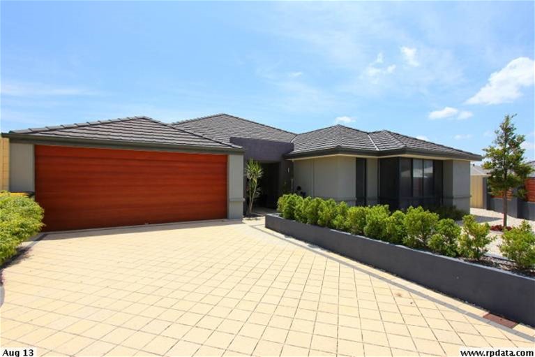 16 Crosthwait Circle, Tapping Wa 6065