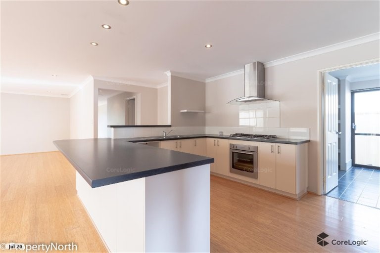 17 Loretta Fairway, Carramar Wa 6031