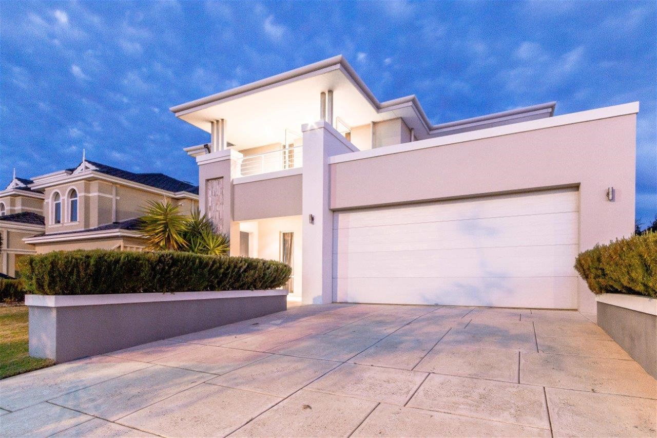 451 Burns Beach Road, Iluka Wa 6028