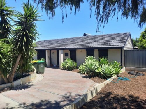 30 Burgland Drive, Girrawheen Wa 6064
