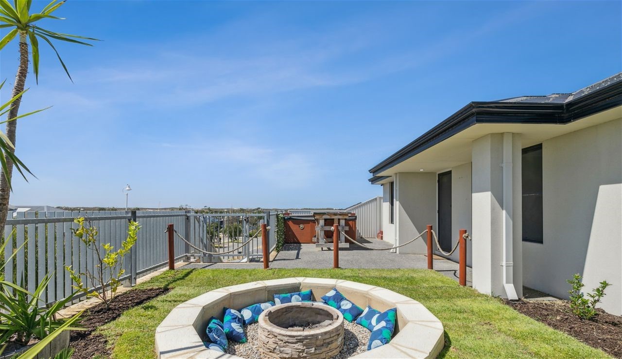 23 Parakeet Rise, Eglinton Wa 6034