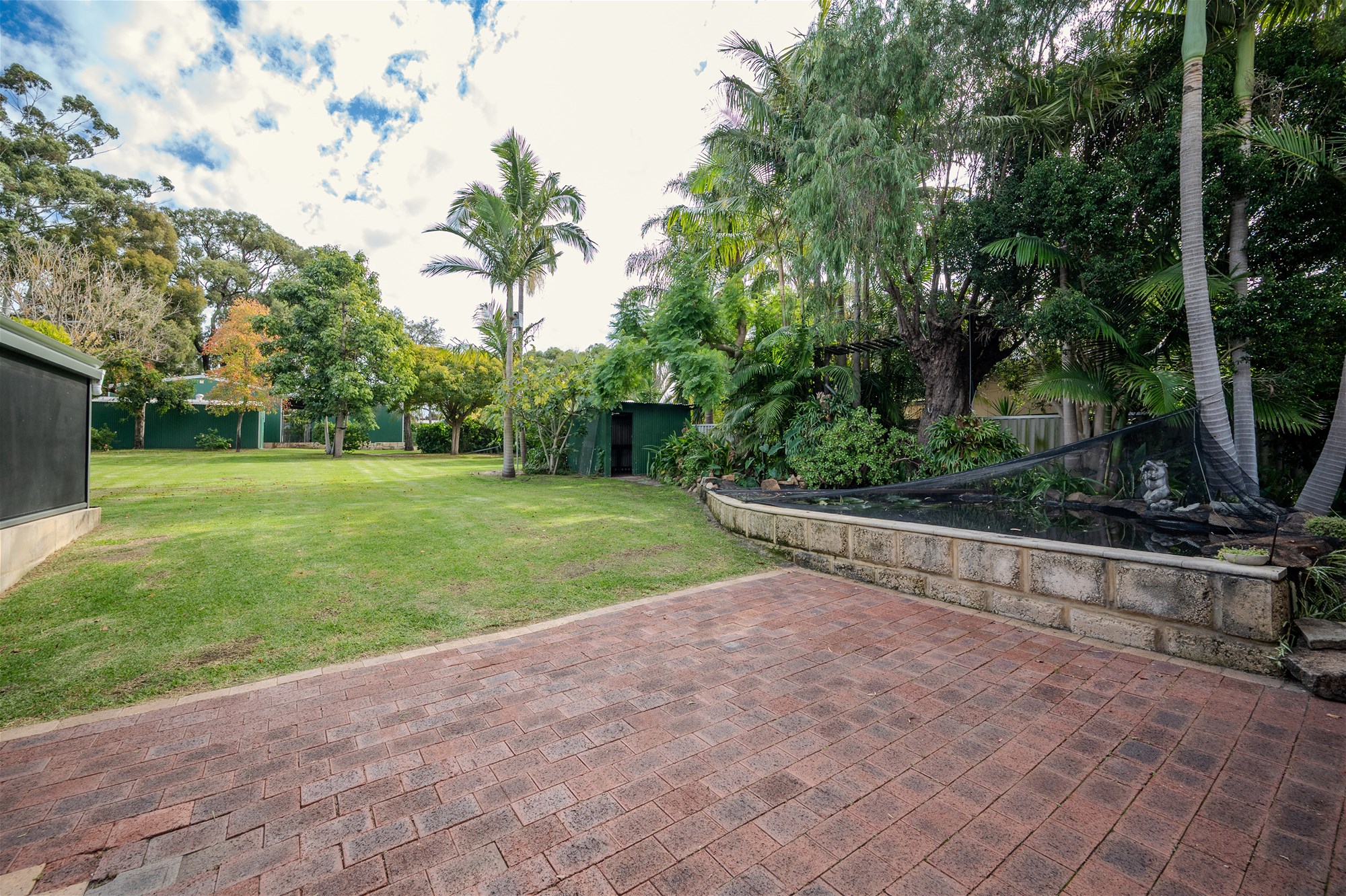 5 James Street, Mariginiup Wa 6078