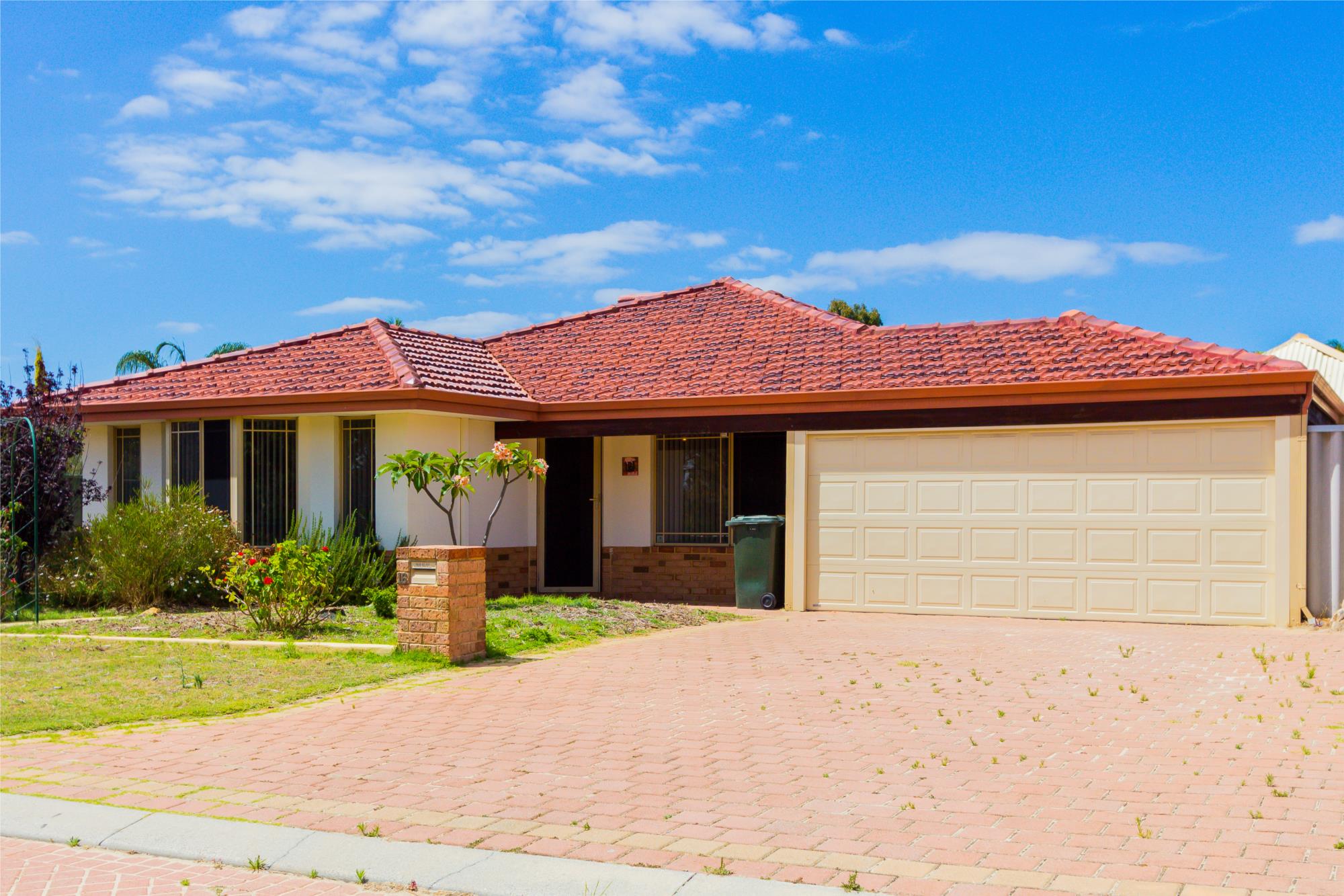 16 Retreat Green, Banksia Grove Wa 6031