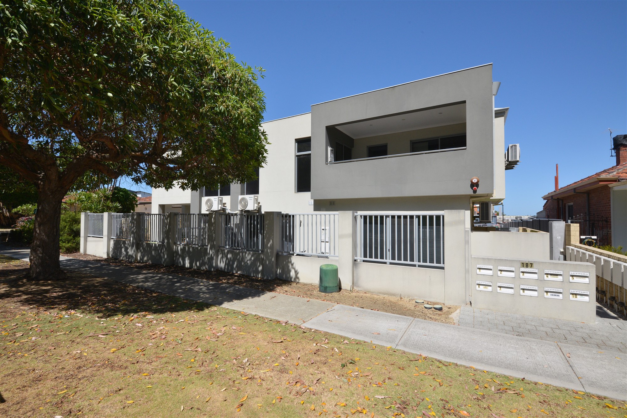 Premium Parkside Location