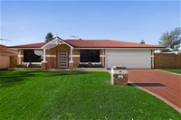 Expansive 5X3 Family Living On A 792Sqm Corner Block Opposite Santiago Park!