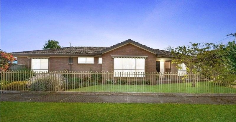 1 Sandra St, MELTON VIC 3337