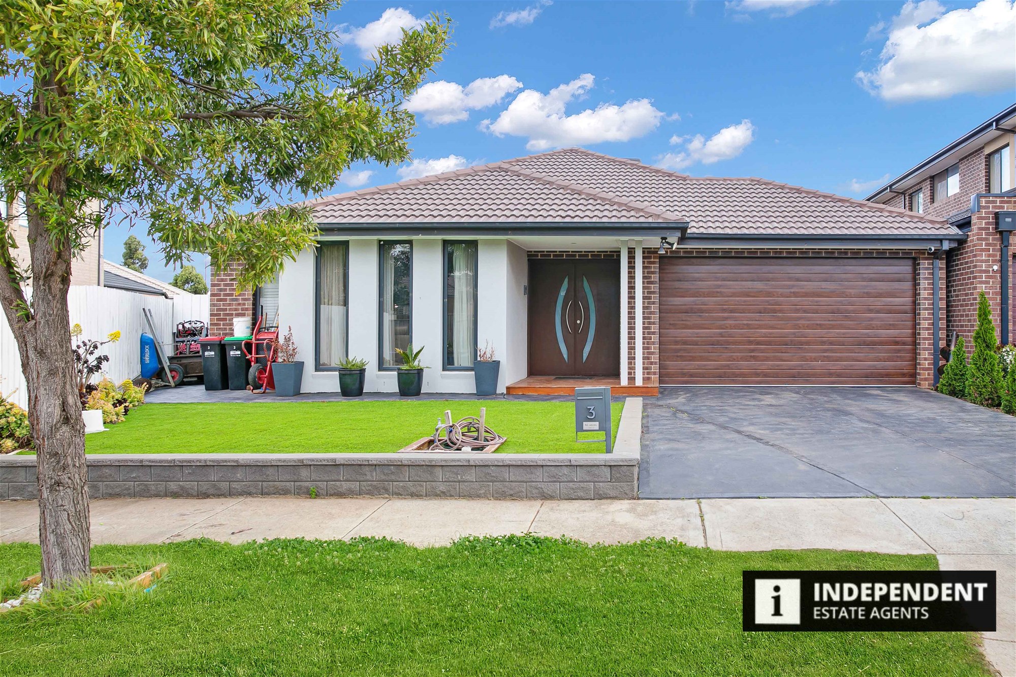 3 Callistemon Vista, AINTREE VIC 3336