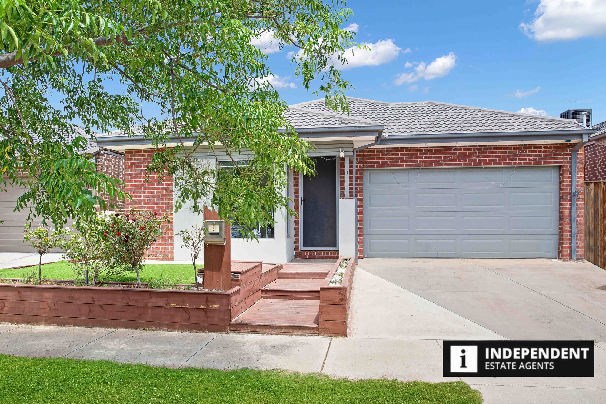 3  Bromley Cct, THORNHILL PARK VIC 3335