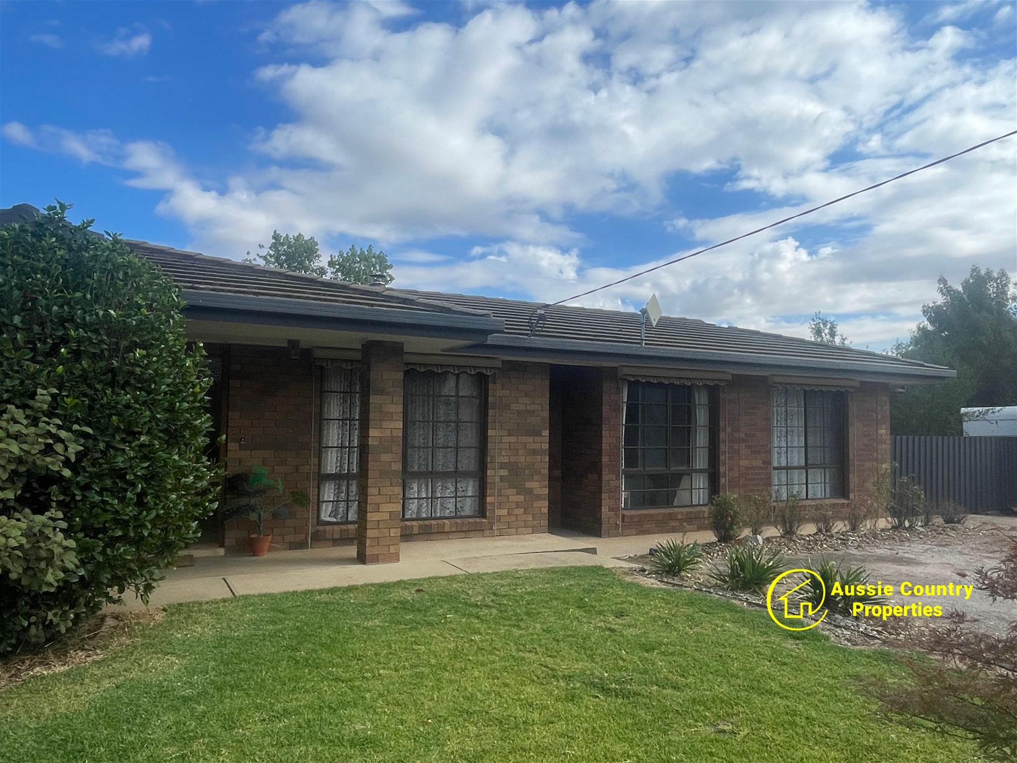 8  Golf View Court  BERRIGAN NSW
