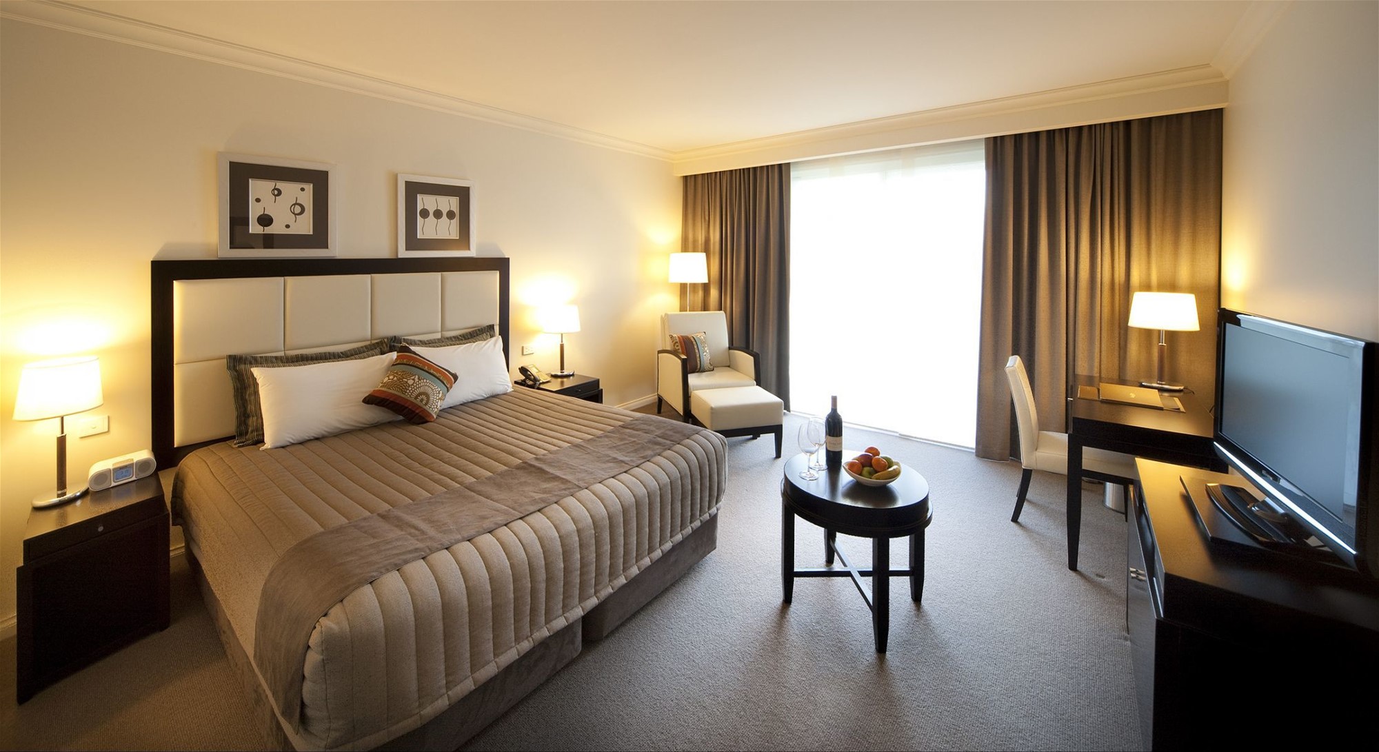 Well Known Hotel Reginal Victoria business listing