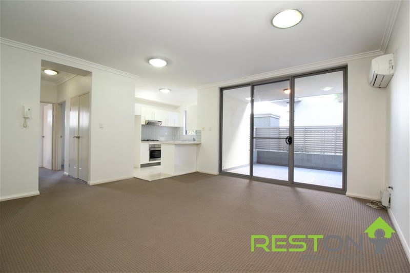 BLACKTOWN - GROUND FLOOR APARTMENT ONLY MINUTES WALK TO SHOPS AND STATION!