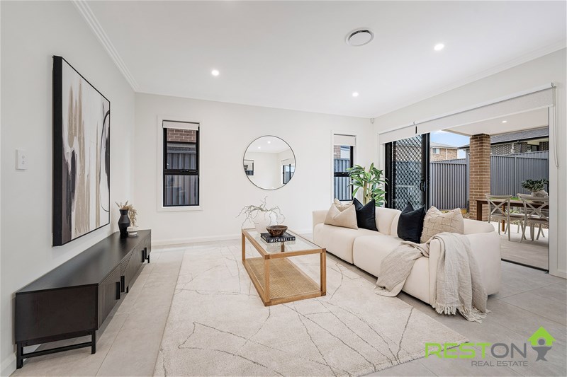 AUSTRAL - Massive Brand New 5 Bed Luxury Home