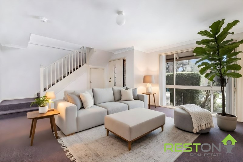 QUAKERS HILL - Spacious Three Bedroom Townhouse!