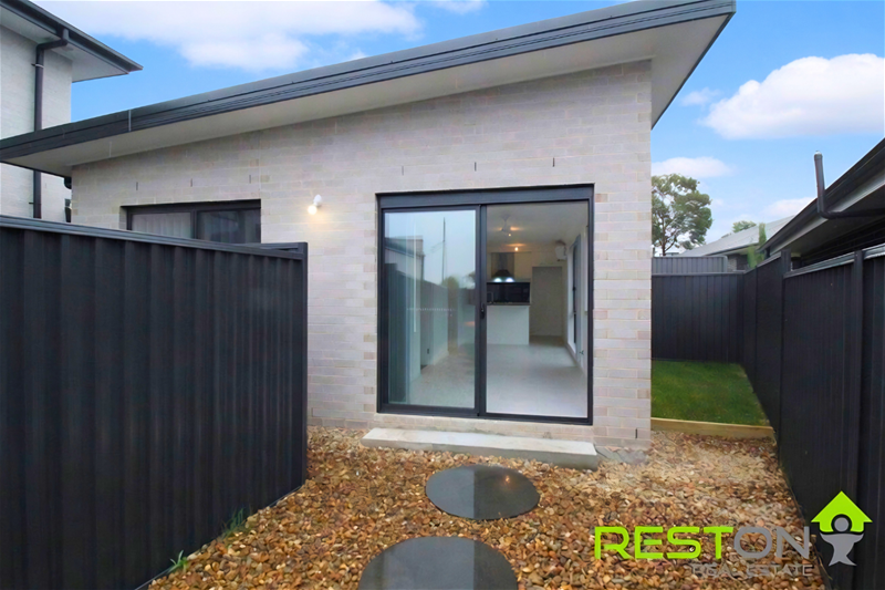 CAMPBELLTOWN - BRAND NEW GRANNY FLAT 