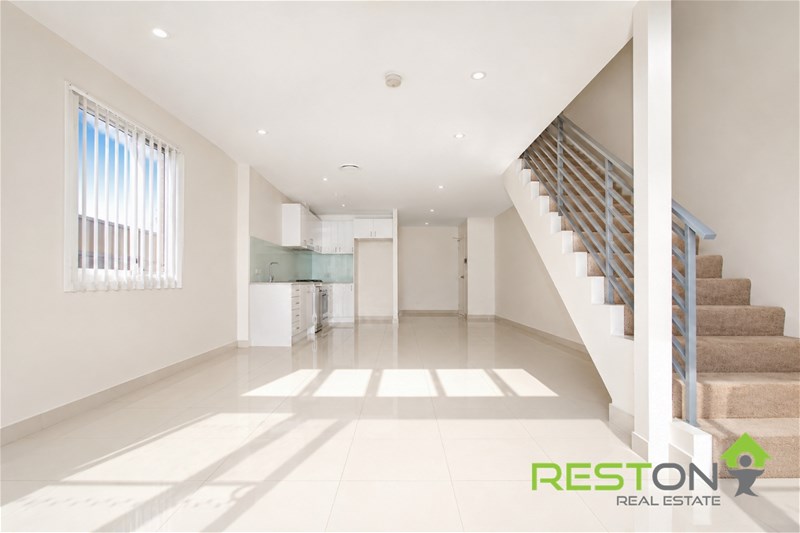 WHEELER HEIGHTS - Sun drenched double storey apartment 